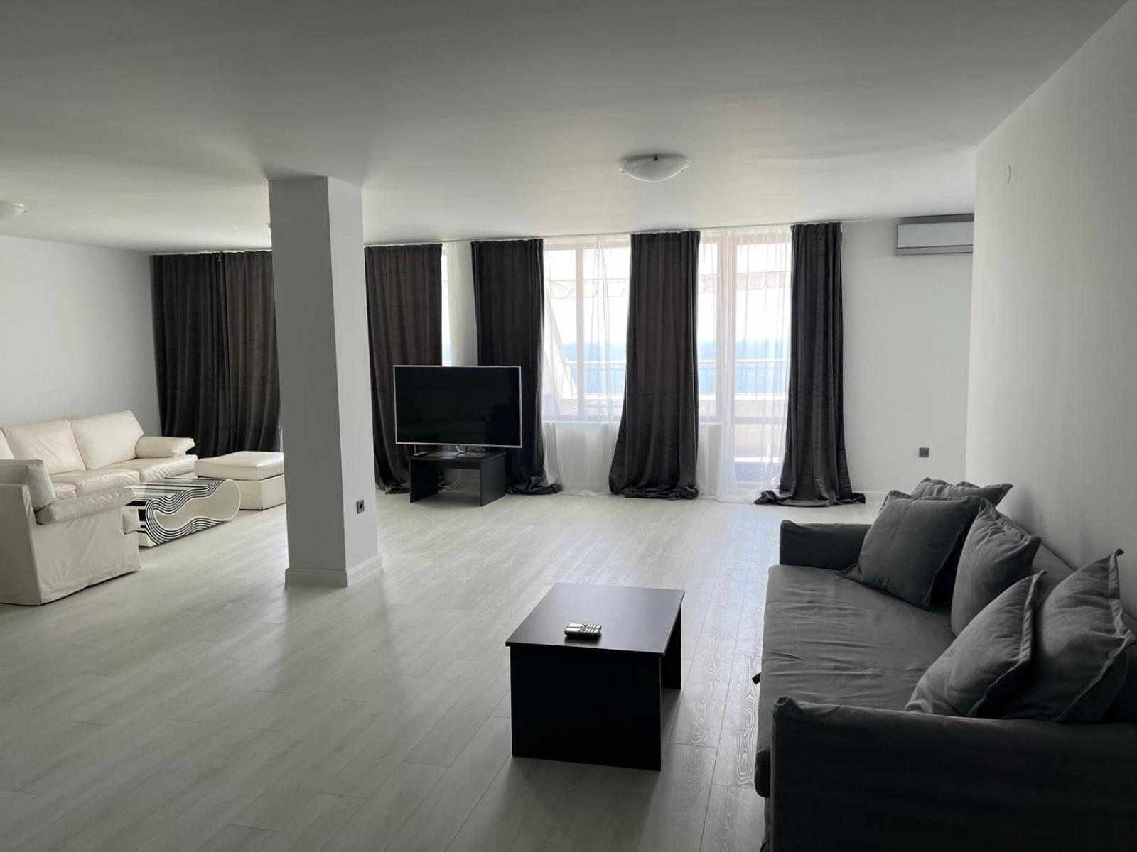 Continental Apartments โกลเดน แซนส์ ภายนอก รูปภาพ