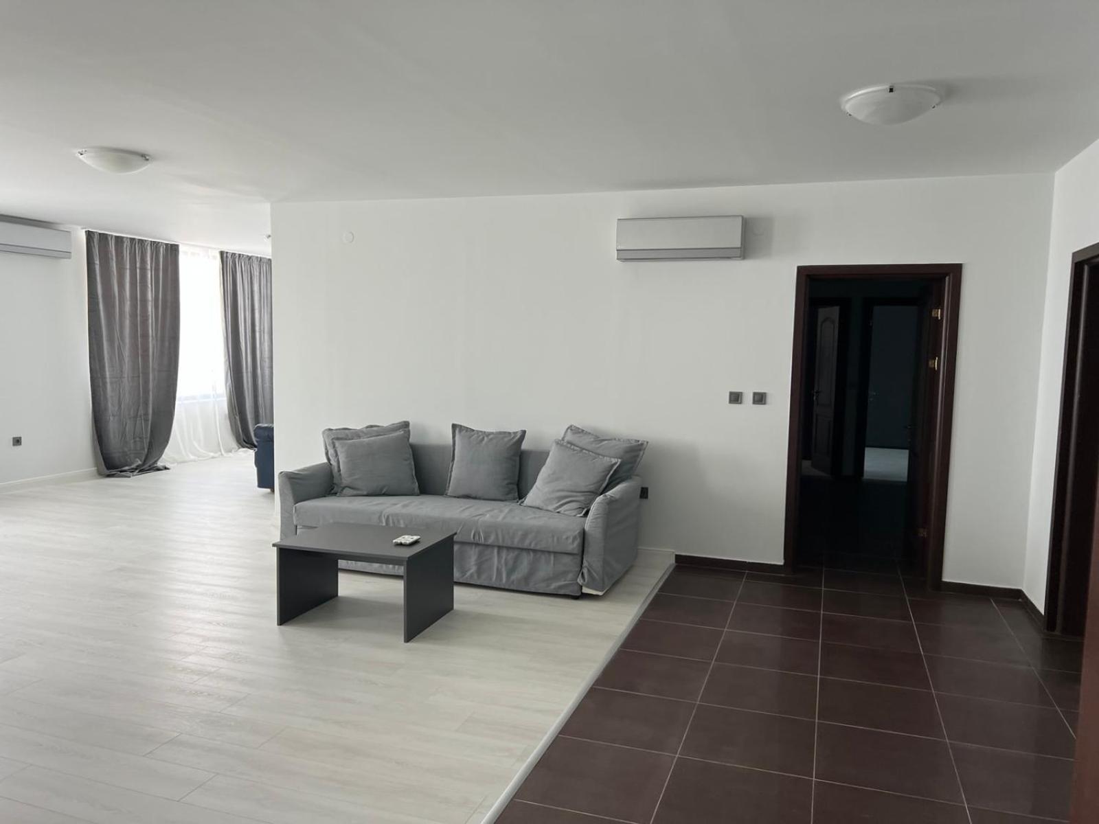 Continental Apartments โกลเดน แซนส์ ภายนอก รูปภาพ