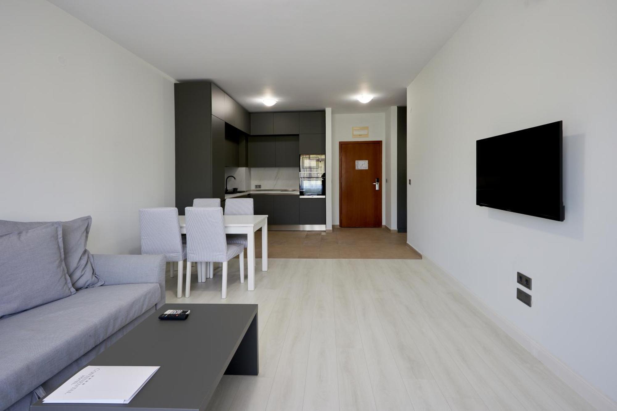 Continental Apartments โกลเดน แซนส์ ภายนอก รูปภาพ